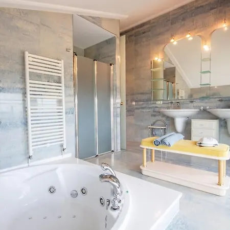 Luxueuse, 2 Piscines, Et Salle De Sport, 5 Chambres, 4 Salles De Bain * Palau Saverdera