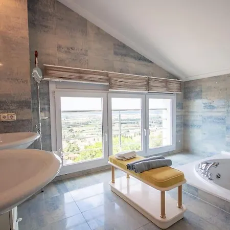 Luxueuse, 2 Piscines, Et Salle De Sport, 5 Chambres, 4 Salles De Bain Villa